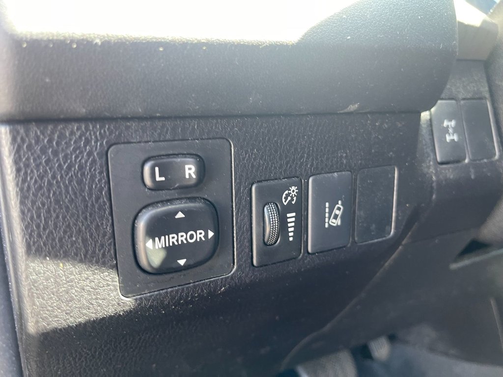 2017 Toyota RAV4 in Antigonish, Nova Scotia - 10 - w1024h768px