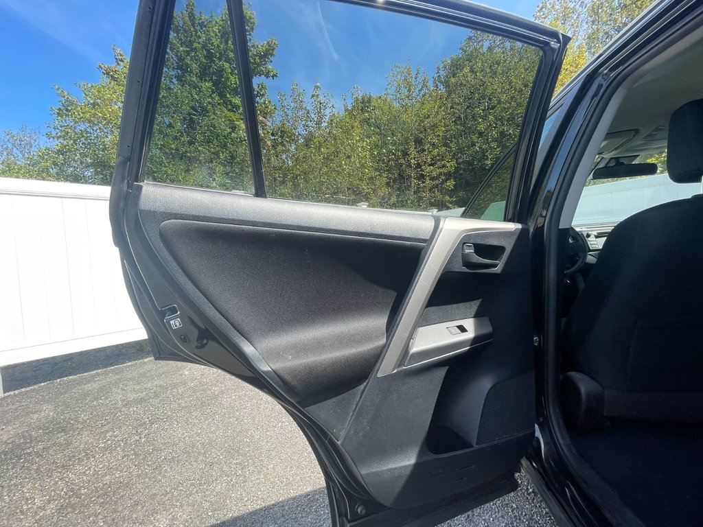 2017 Toyota RAV4 in Antigonish, Nova Scotia - 31 - w1024h768px