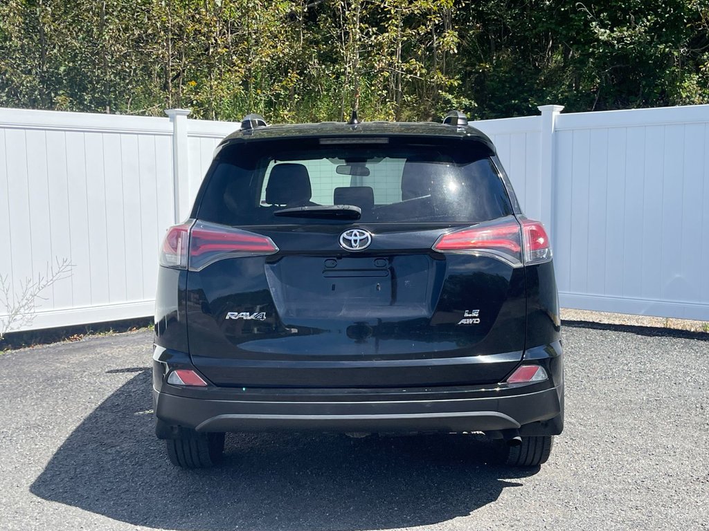 2017 Toyota RAV4 in Antigonish, Nova Scotia - 4 - w1024h768px