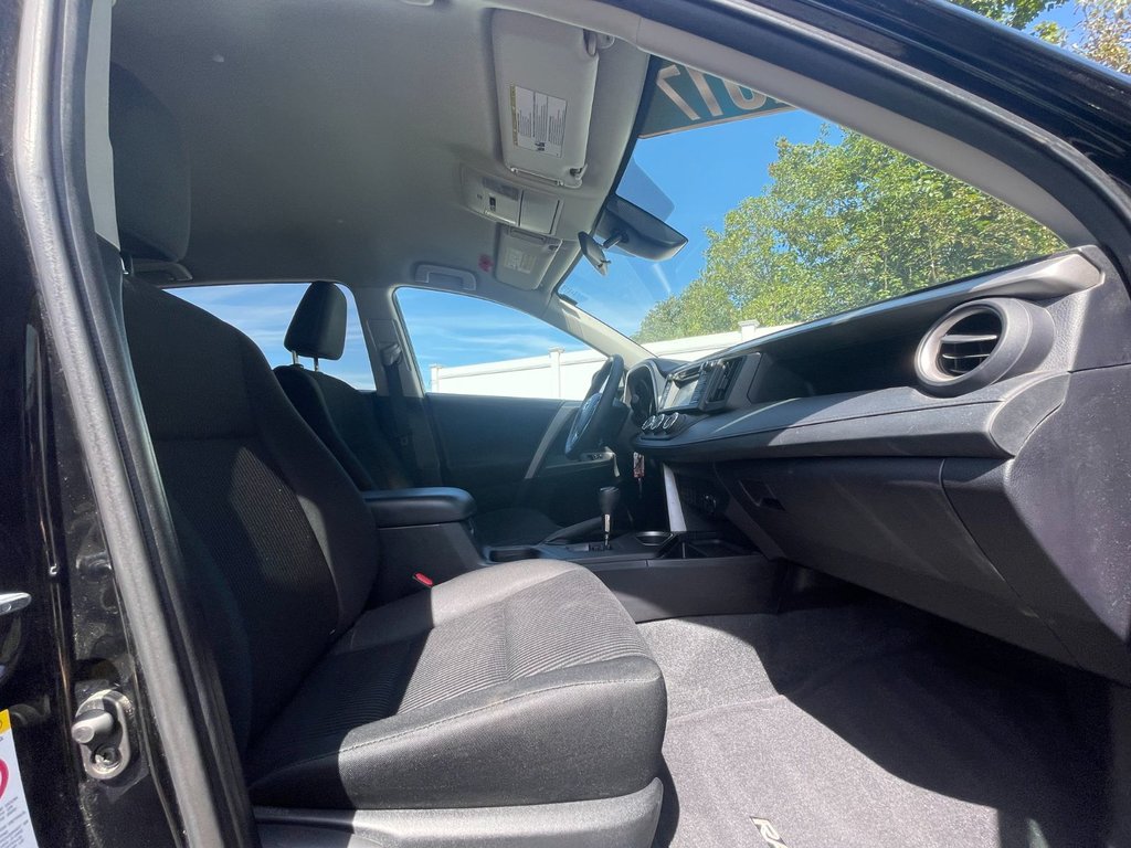 2017 Toyota RAV4 in Antigonish, Nova Scotia - 38 - w1024h768px