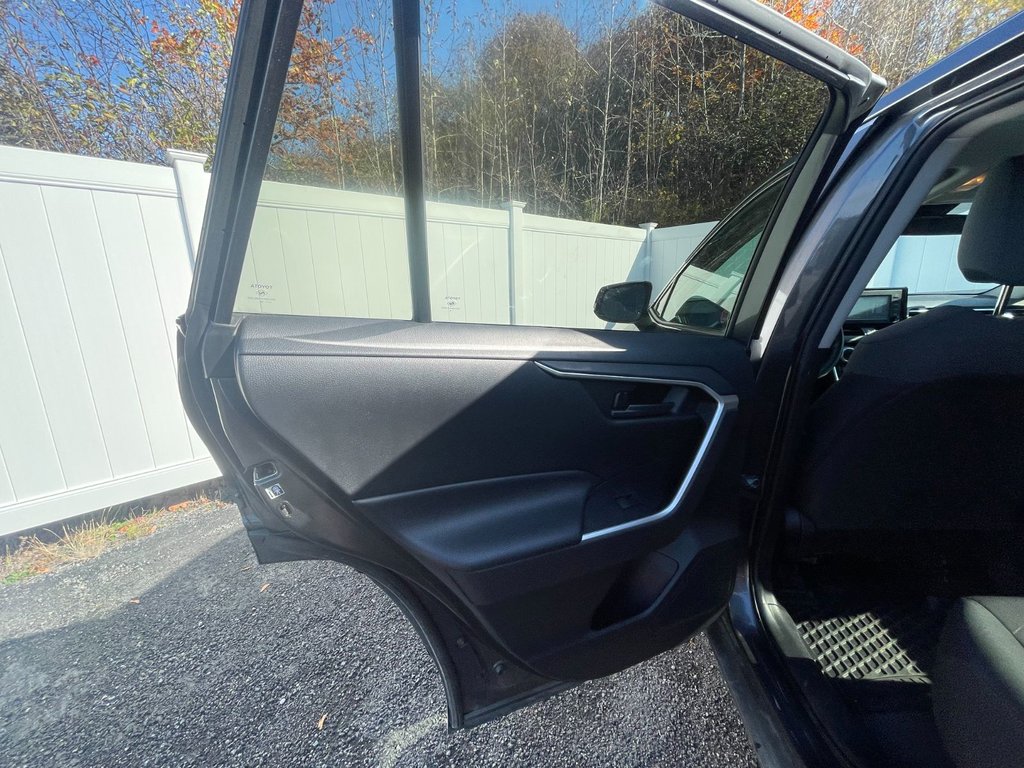 2019 Toyota RAV4 LE |Cam | USB in Saint John, New Brunswick - 29 - w1024h768px