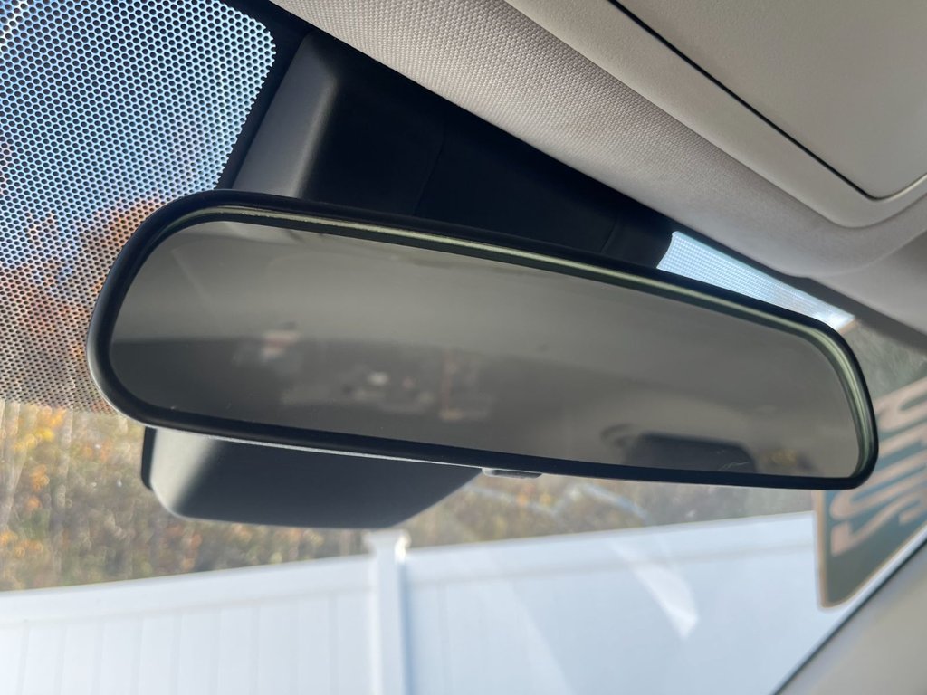 2019 Toyota RAV4 LE |Cam | USB in Saint John, New Brunswick - 27 - w1024h768px