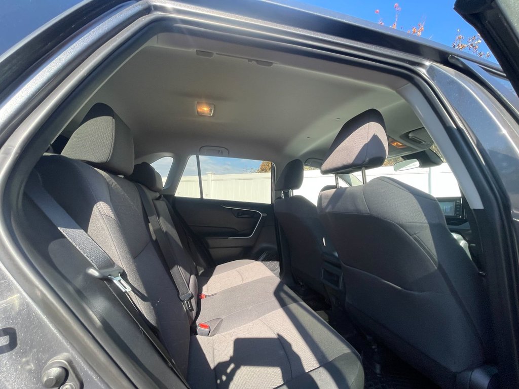 2019 Toyota RAV4 LE |Cam | USB in Saint John, New Brunswick - 33 - w1024h768px