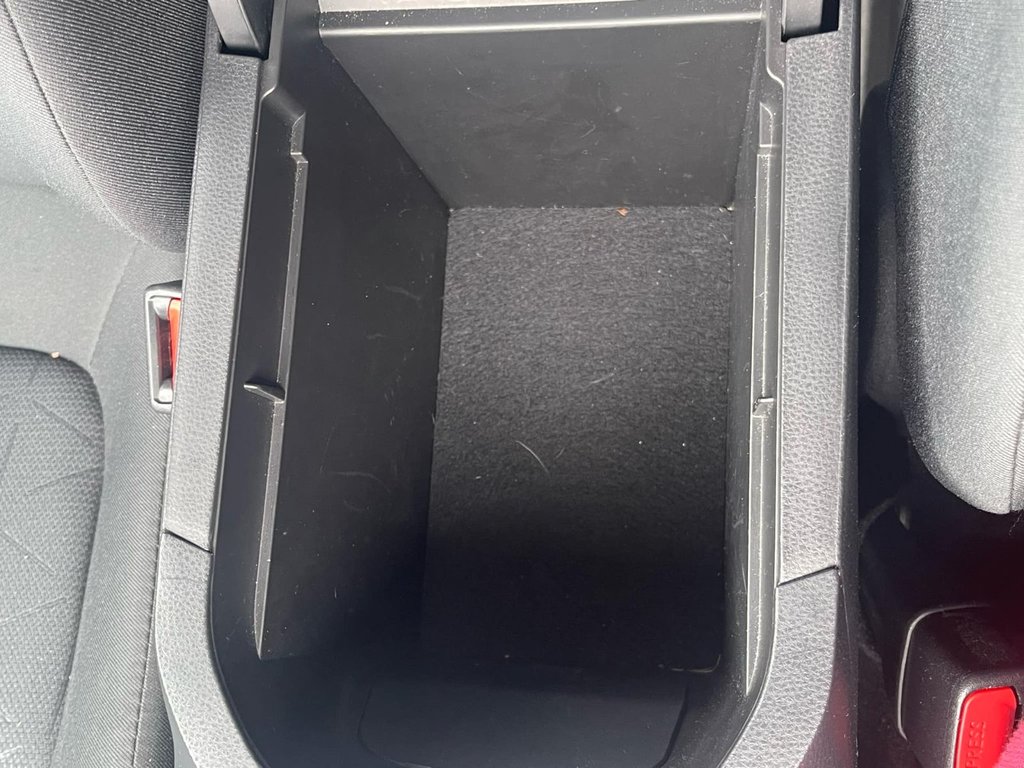 2020 Toyota RAV4 in Antigonish, Nova Scotia - 36 - w1024h768px