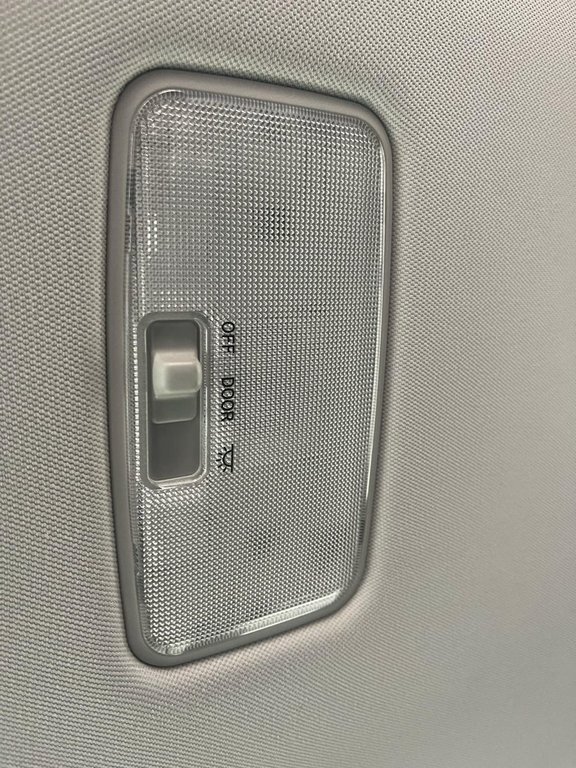 2020 Toyota RAV4 in Antigonish, Nova Scotia - 40 - w1024h768px