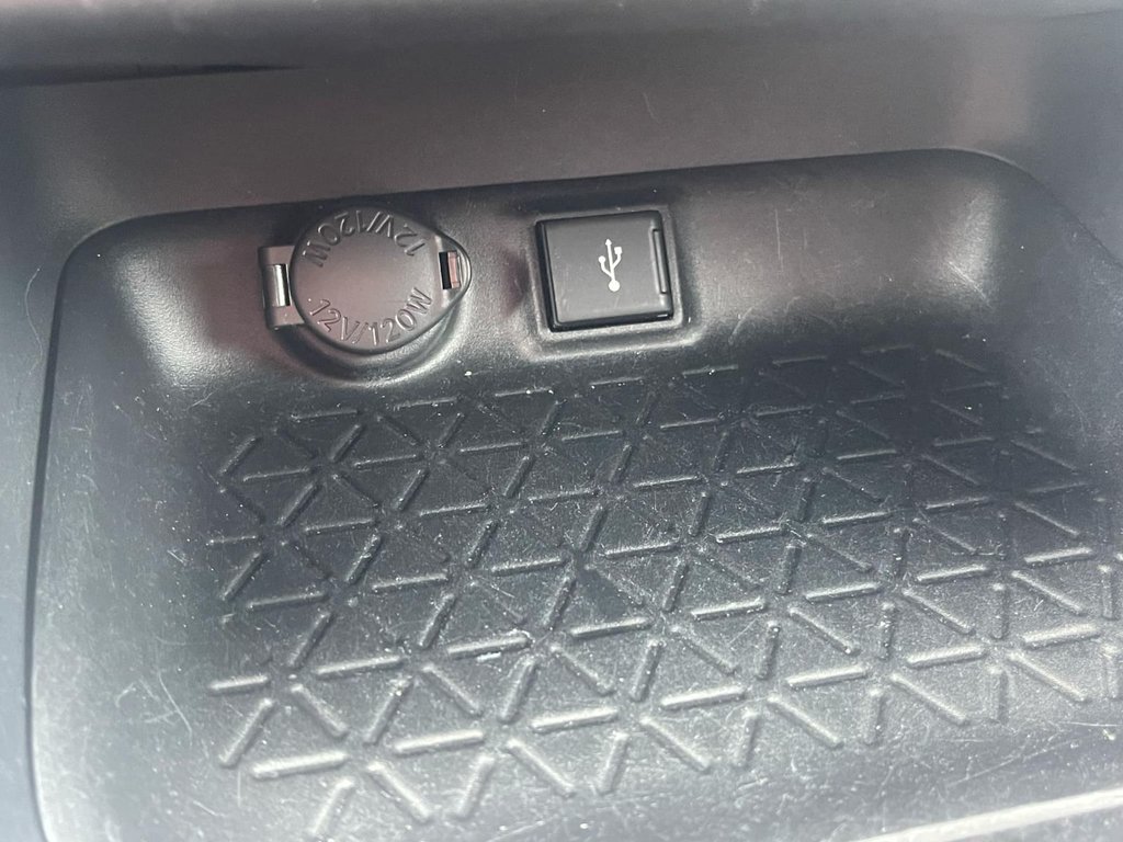 2020 Toyota RAV4 in Antigonish, Nova Scotia - 32 - w1024h768px