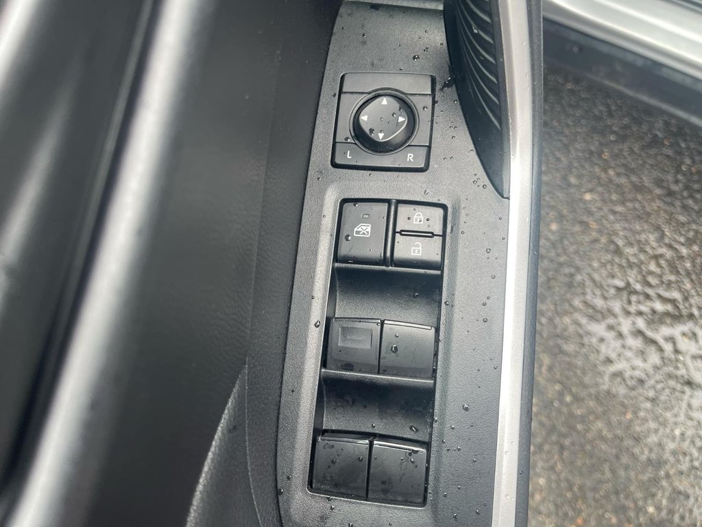 2020 Toyota RAV4 in Antigonish, Nova Scotia - 16 - w1024h768px