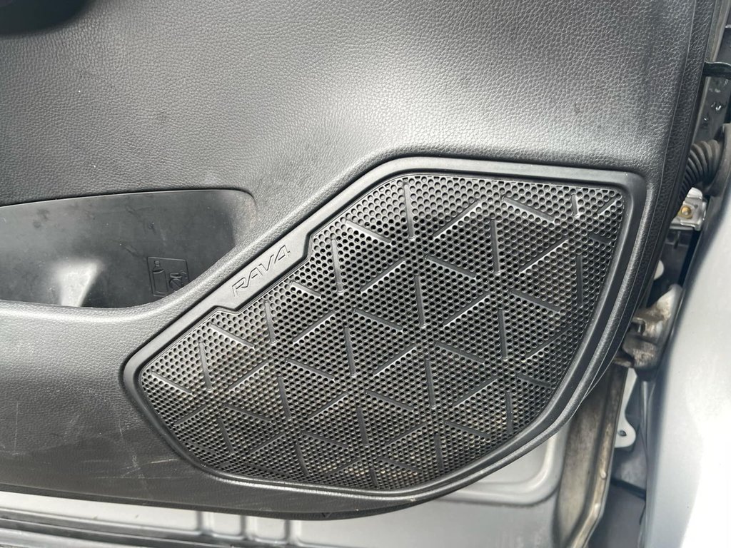 2020 Toyota RAV4 in Antigonish, Nova Scotia - 17 - w1024h768px