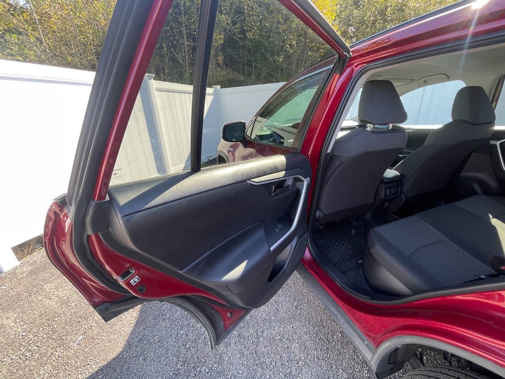 Toyota RAV4 Hybrid LE | CAM | USB | HtdSeat 2020 à Saint John, Nouveau-Brunswick - 28 - w1024h768px
