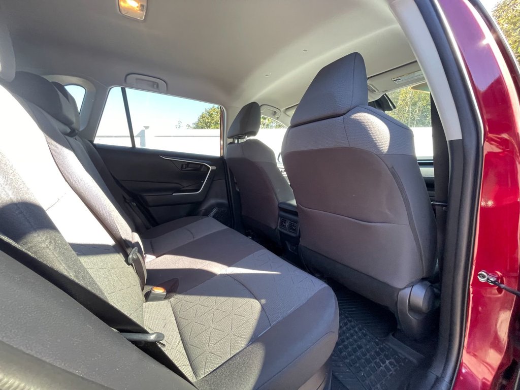 Toyota RAV4 Hybrid LE | CAM | USB | HtdSeat 2020 à Saint John, Nouveau-Brunswick - 34 - w1024h768px