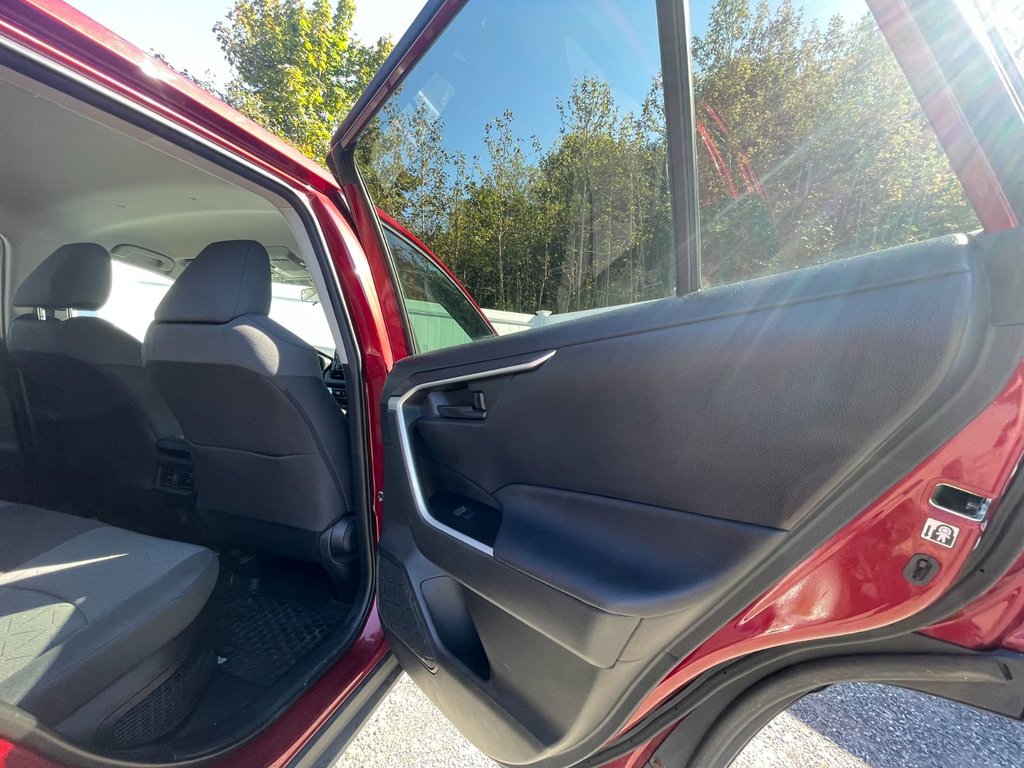 Toyota RAV4 Hybrid LE | CAM | USB | HtdSeat 2020 à Saint John, Nouveau-Brunswick - 33 - w1024h768px