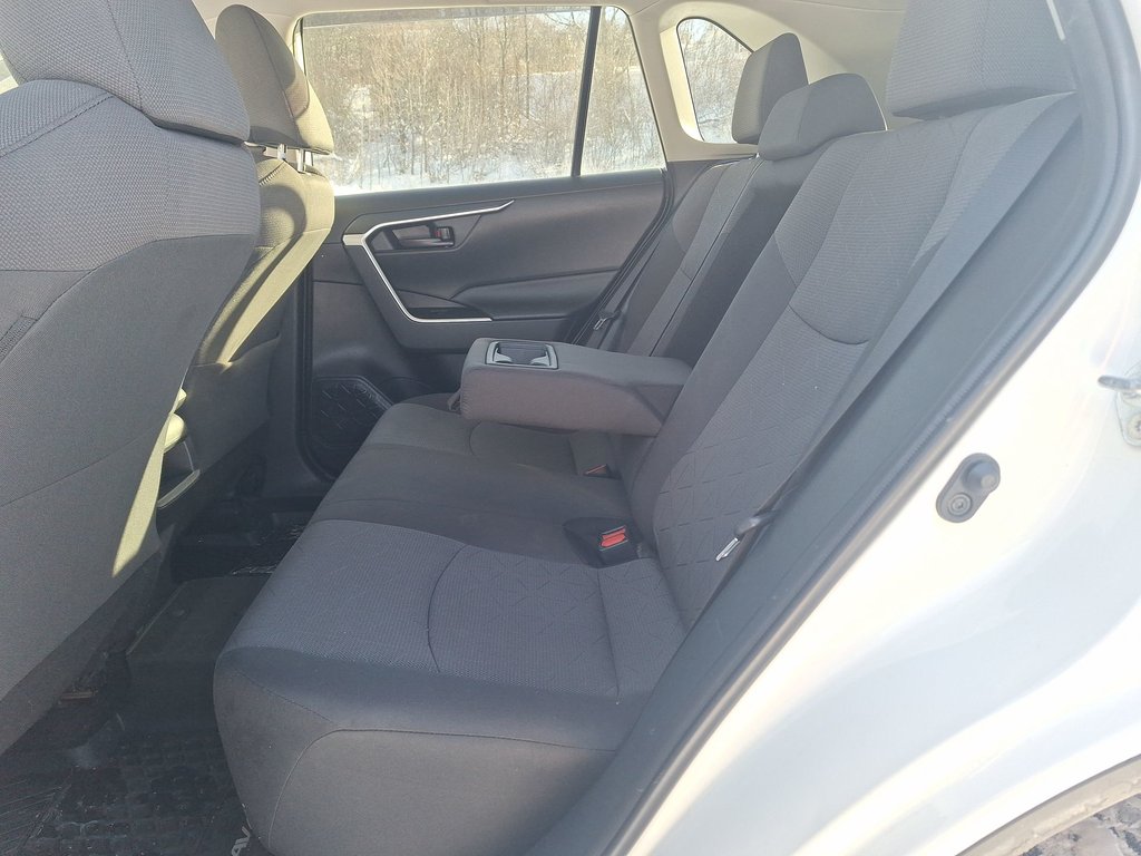 Toyota RAV4 LE | CAM | Heated Seats | USB | Bluetooth 2020 à Saint John, Nouveau-Brunswick - 33 - w1024h768px