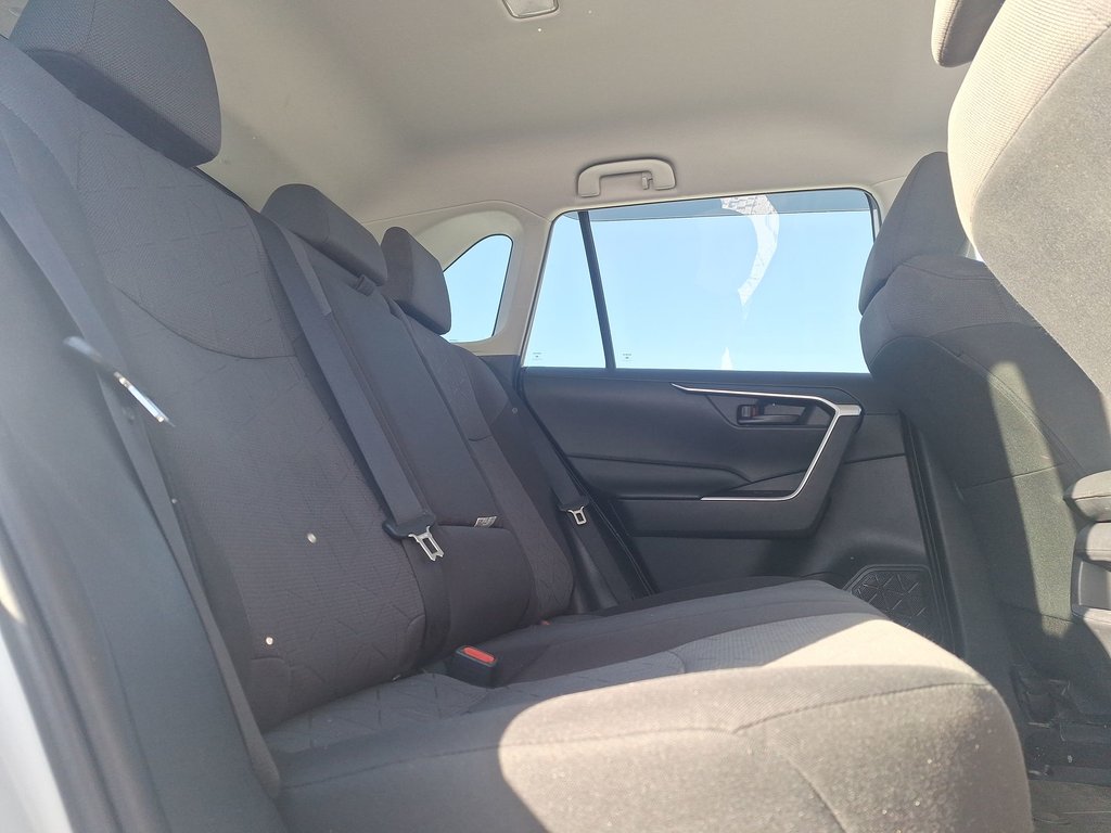 Toyota RAV4 LE | CAM | Heated Seats | USB | Bluetooth 2020 à Saint John, Nouveau-Brunswick - 39 - w1024h768px