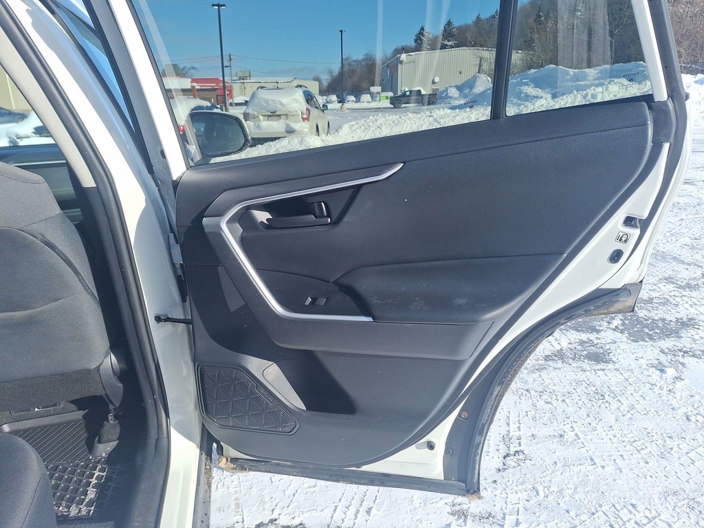 Toyota RAV4 LE | CAM | Heated Seats | USB | Bluetooth 2020 à Saint John, Nouveau-Brunswick - 41 - w1024h768px