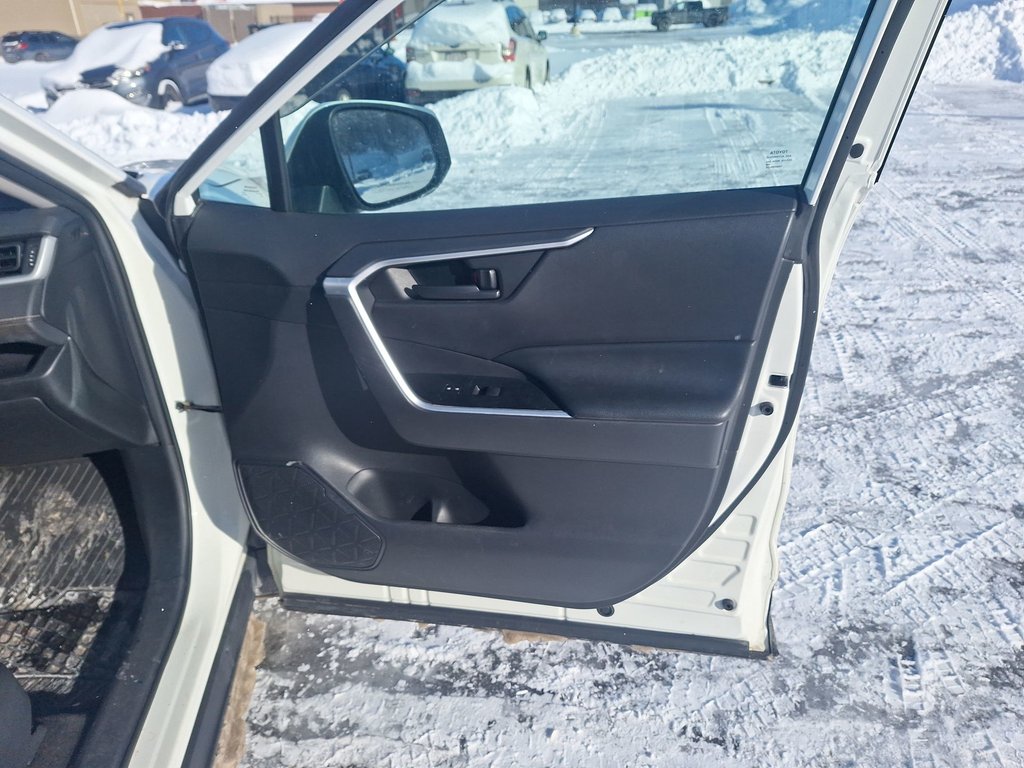 Toyota RAV4 LE | CAM | Heated Seats | USB | Bluetooth 2020 à Saint John, Nouveau-Brunswick - 42 - w1024h768px