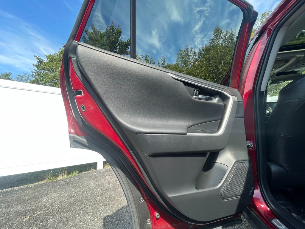 Toyota RAV4 Limited | Leather | Roof | Nav | Warranty to 2026 2021 à Saint John, Nouveau-Brunswick - 31 - w1024h768px