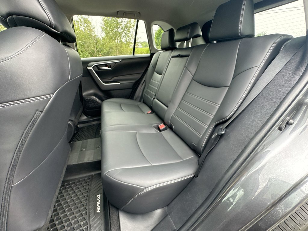 2021 Toyota RAV4 XLE | Roof | Cam | USB | Warranty to 2027 in Saint John, New Brunswick - 32 - w1024h768px