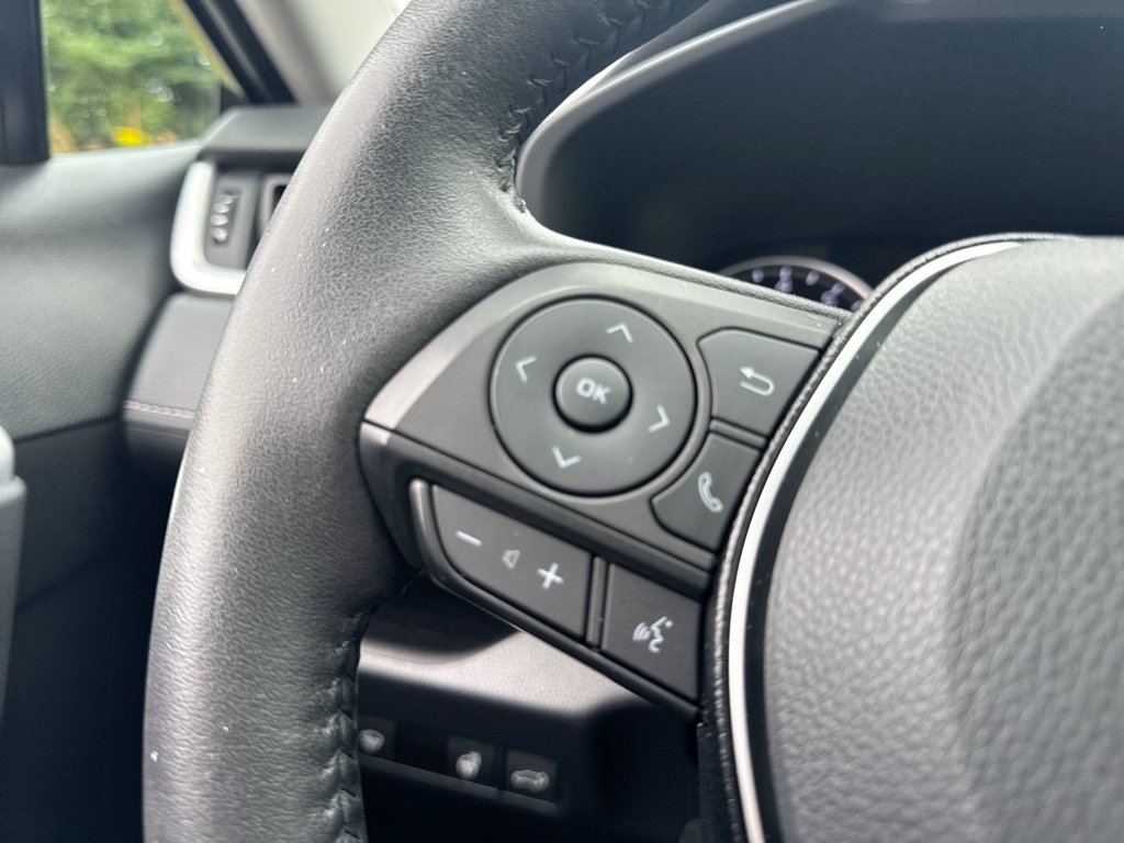 2021 Toyota RAV4 XLE | Roof | Cam | USB | Warranty to 2027 in Saint John, New Brunswick - 20 - w1024h768px
