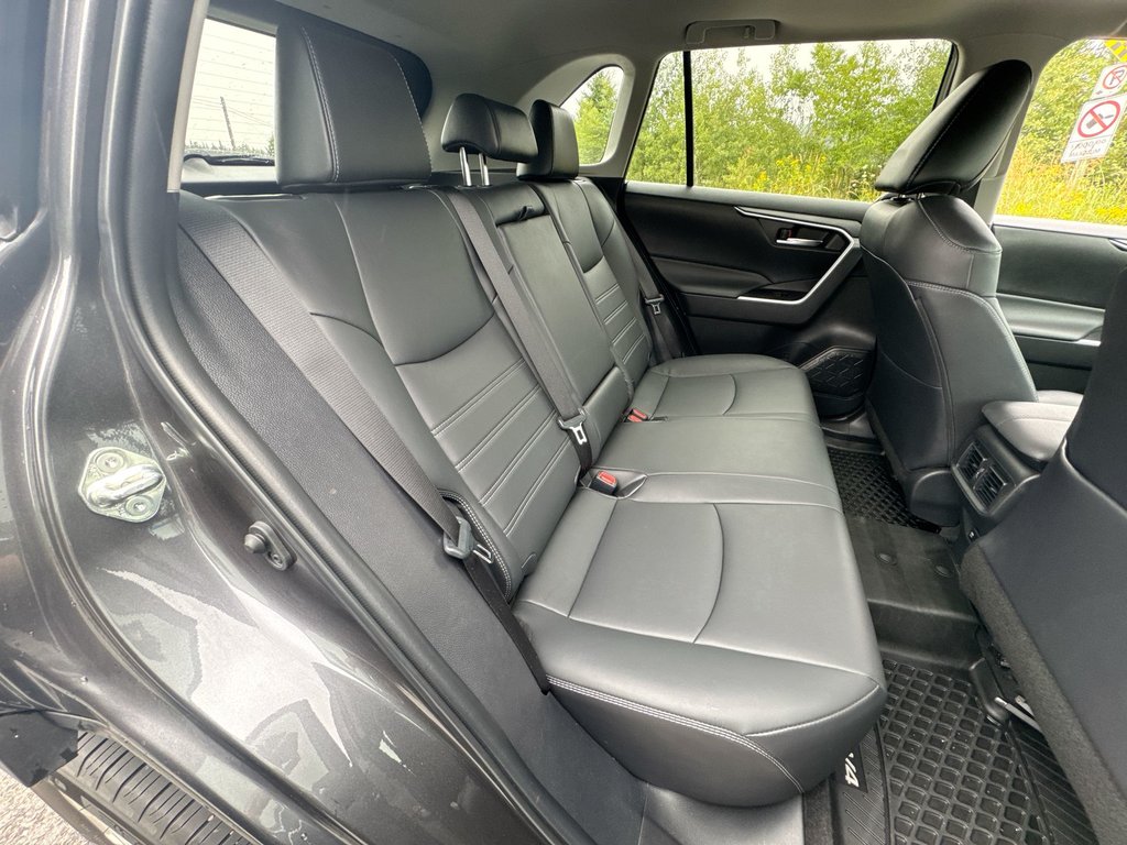2021 Toyota RAV4 XLE | Roof | Cam | USB | Warranty to 2027 in Saint John, New Brunswick - 39 - w1024h768px