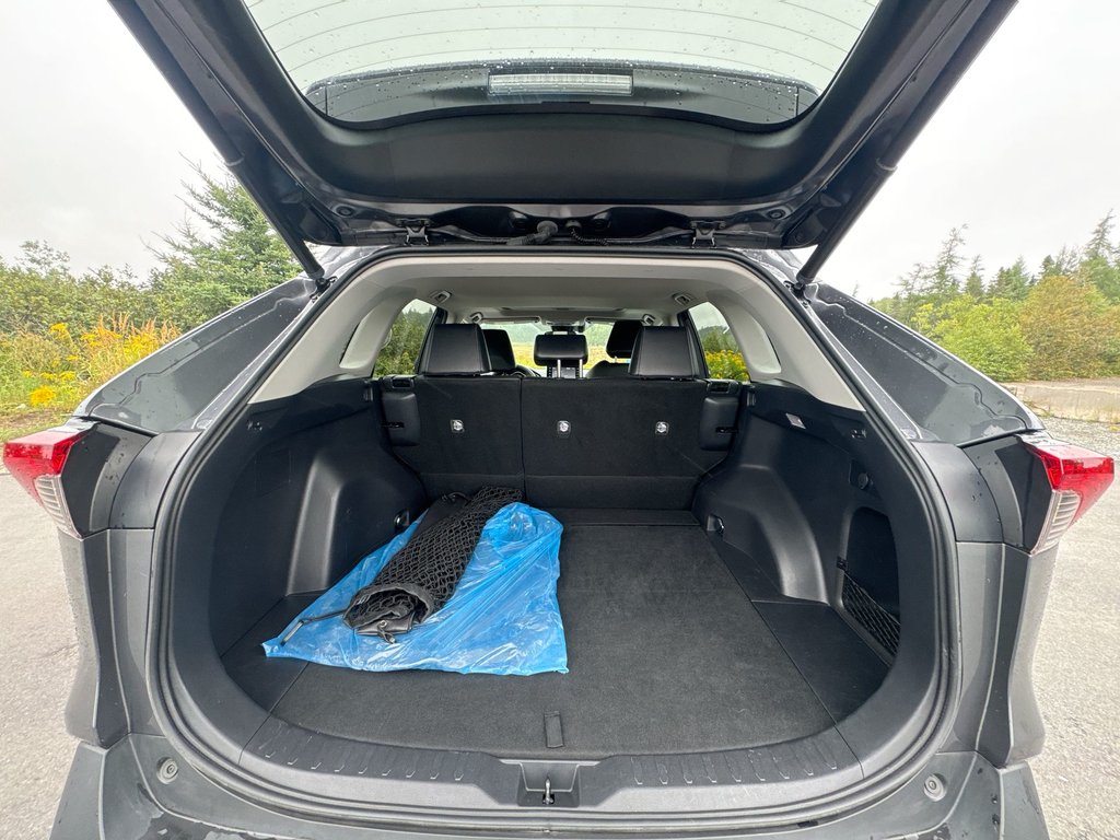 2021 Toyota RAV4 XLE | Roof | Cam | USB | Warranty to 2027 in Saint John, New Brunswick - 36 - w1024h768px