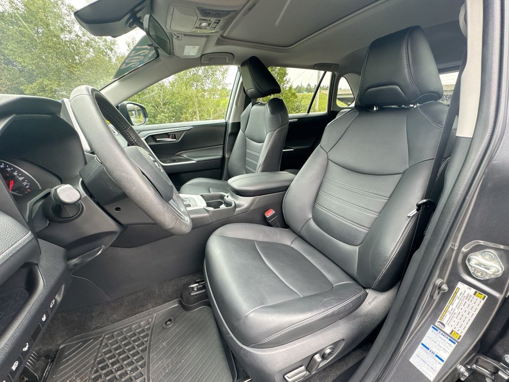 2021 Toyota RAV4 XLE | Roof | Cam | USB | Warranty to 2027 in Saint John, New Brunswick - 11 - w1024h768px
