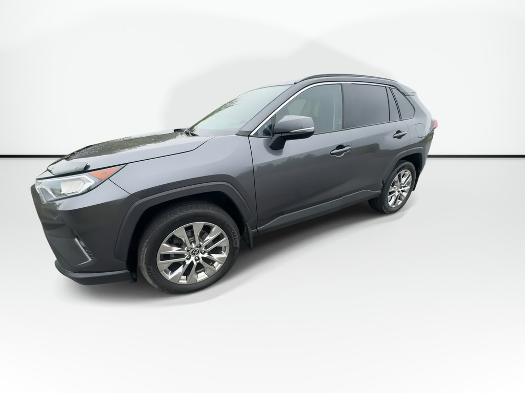 2021 Toyota RAV4 XLE | Roof | Cam | USB | Warranty to 2027 in Saint John, New Brunswick - 4 - w1024h768px