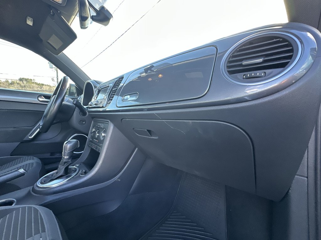 Volkswagen Beetle Coupe Comfortline | USB | Htd Seats | Bluetooth 2014 à Saint John, Nouveau-Brunswick - 43 - w1024h768px