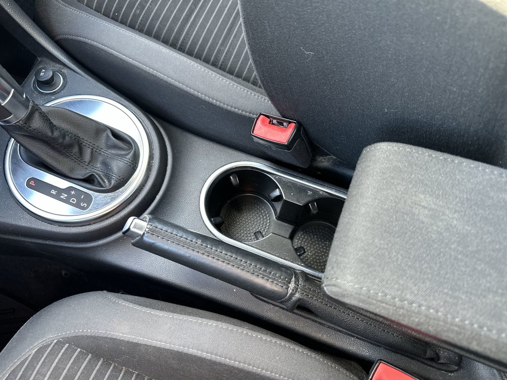 Volkswagen Beetle Coupe Comfortline | USB | Htd Seats | Bluetooth 2014 à Saint John, Nouveau-Brunswick - 29 - w1024h768px