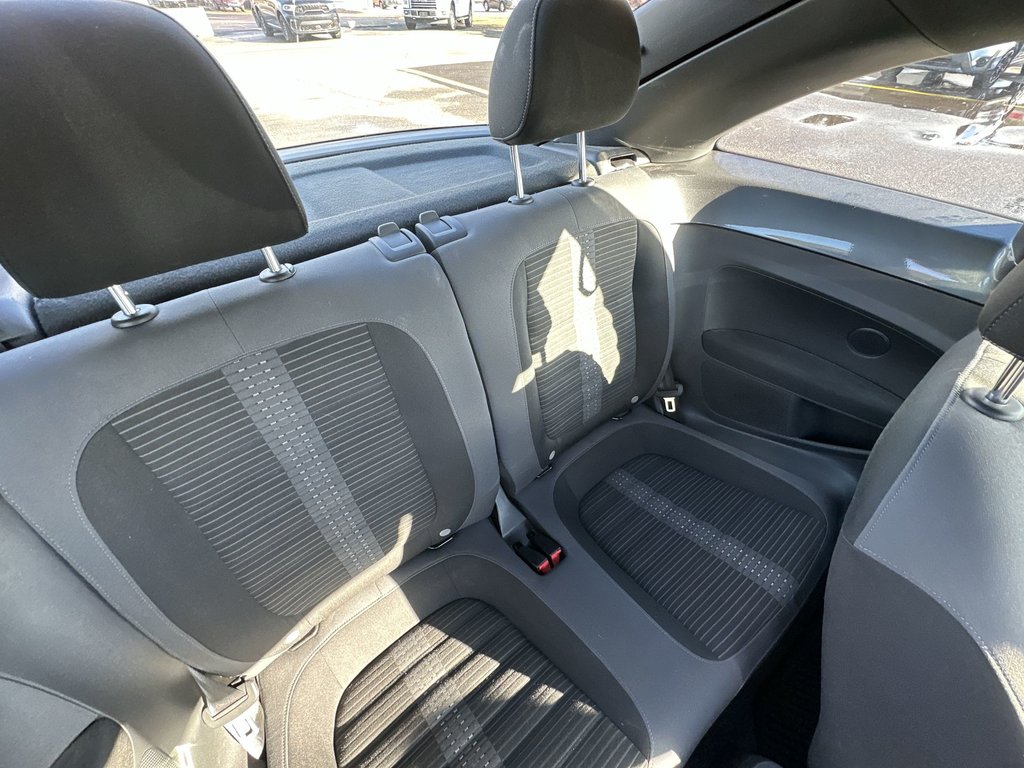 Volkswagen Beetle Coupe Comfortline | USB | Htd Seats | Bluetooth 2014 à Saint John, Nouveau-Brunswick - 33 - w1024h768px
