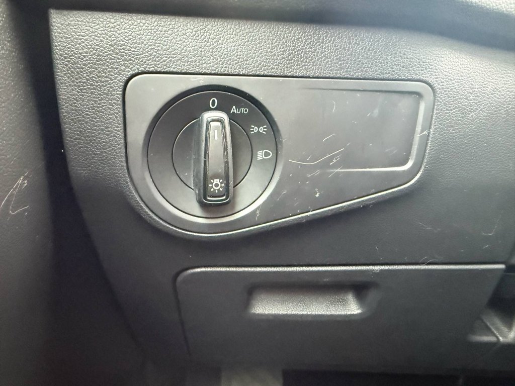 2021 Volkswagen Tiguan Trendline | Rev Cam | Htd Seat | Warranty to 2026 in Saint John, New Brunswick - 19 - w1024h768px