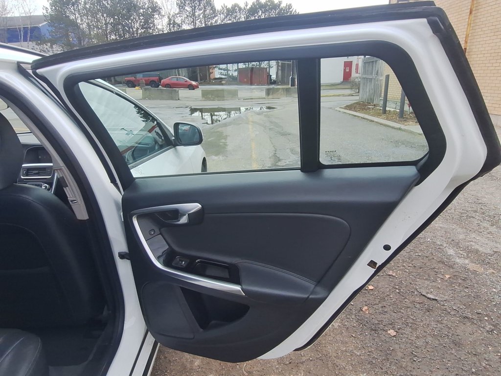 2018 Volvo V60 Dynamic | HtdSeat | USB in Saint John, New Brunswick - 41 - w1024h768px