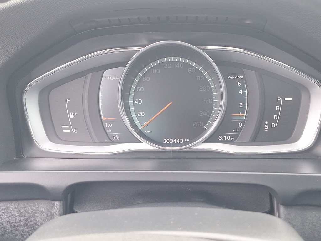 2018 Volvo V60 Dynamic | HtdSeat | USB in Saint John, New Brunswick - 24 - w1024h768px