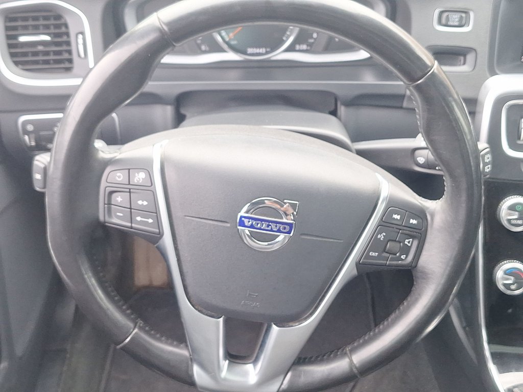 2018 Volvo V60 Dynamic | HtdSeat | USB in Saint John, New Brunswick - 19 - w1024h768px