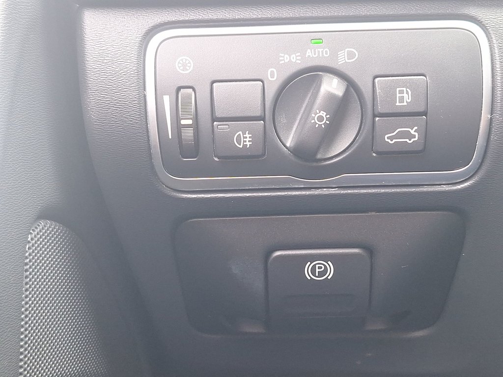 2018 Volvo V60 Dynamic | HtdSeat | USB in Saint John, New Brunswick - 22 - w1024h768px