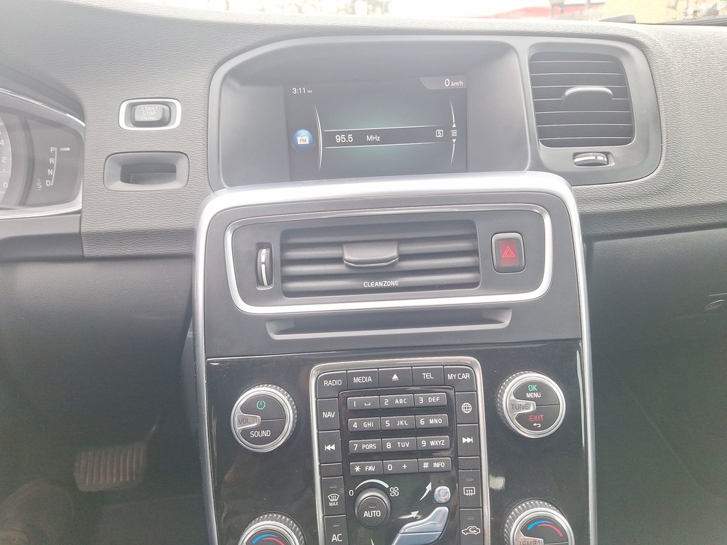 2018 Volvo V60 Dynamic | HtdSeat | USB in Saint John, New Brunswick - 25 - w1024h768px