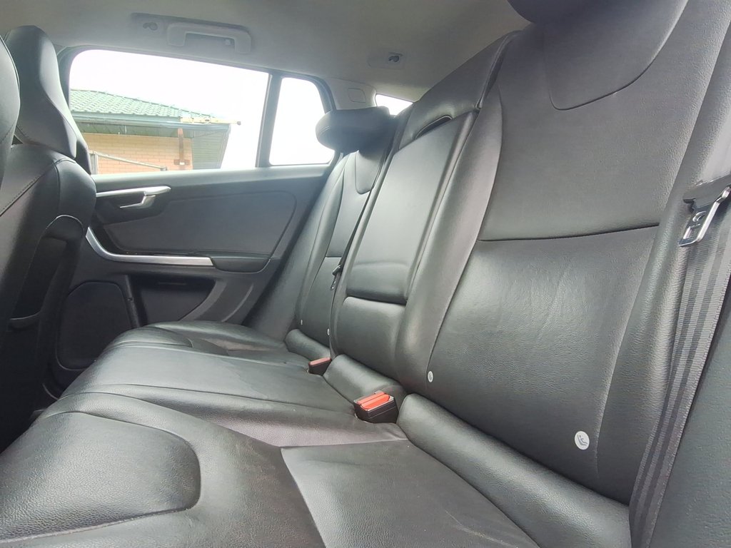 2018 Volvo V60 Dynamic | HtdSeat | USB in Saint John, New Brunswick - 34 - w1024h768px