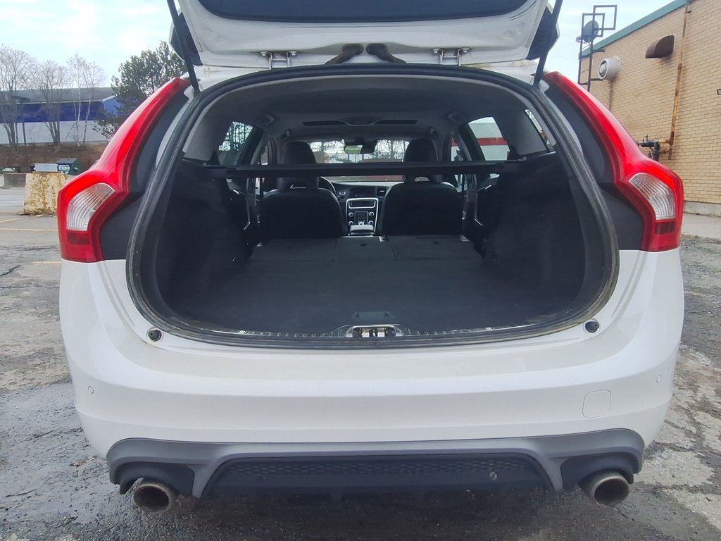 2018 Volvo V60 Dynamic | HtdSeat | USB in Saint John, New Brunswick - 37 - w1024h768px
