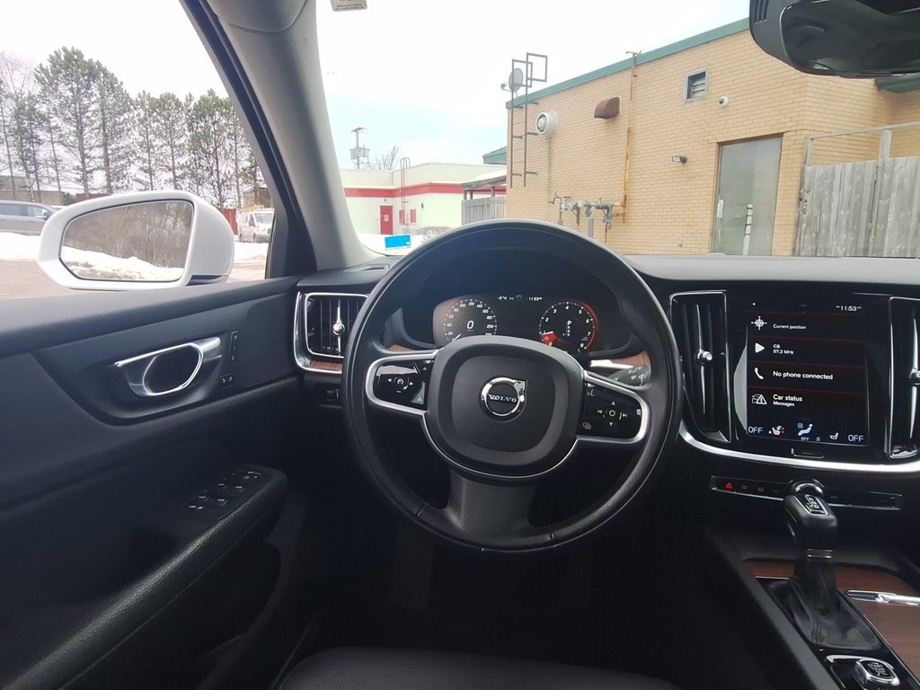 Volvo V60 Momentum | Roof | Nav | Cam | USB 2021 à Saint John, Nouveau-Brunswick - 17 - w1024h768px