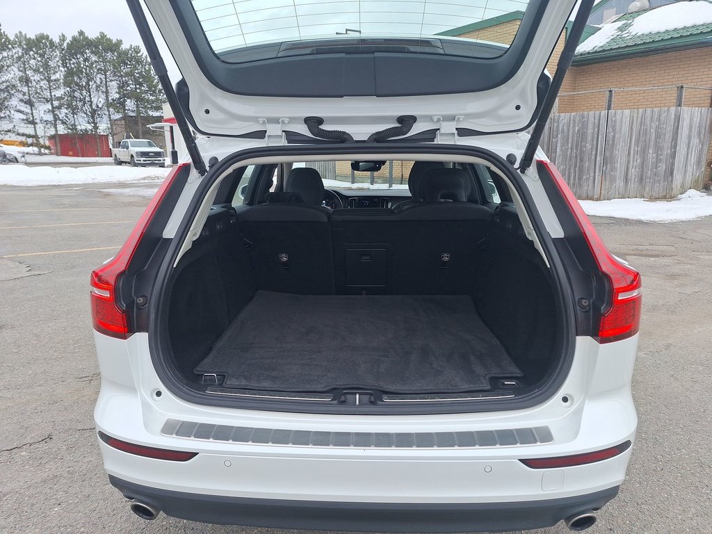 Volvo V60 Momentum | Roof | Nav | Cam | USB 2021 à Saint John, Nouveau-Brunswick - 36 - w1024h768px
