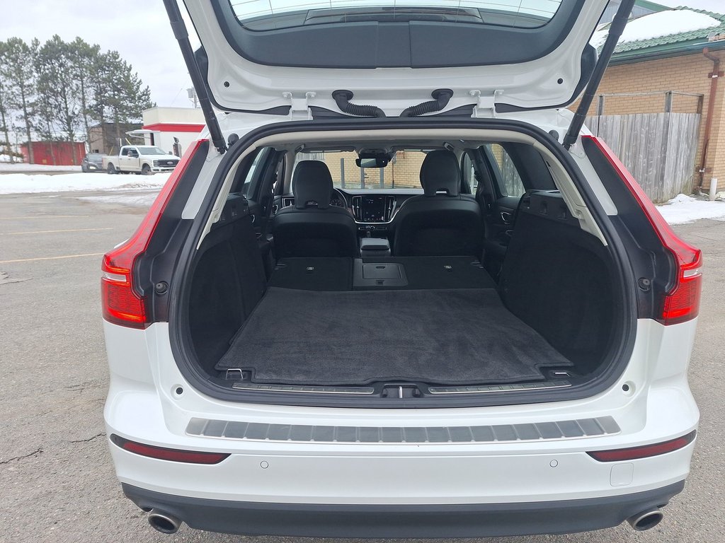 Volvo V60 Momentum | Roof | Nav | Cam | USB 2021 à Saint John, Nouveau-Brunswick - 37 - w1024h768px