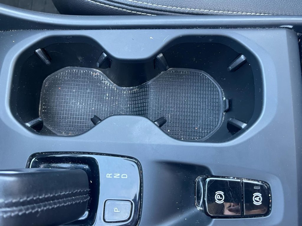 2020 Volvo XC40 Momentum | Leather | SunRoof | Cam | USB | XM in Saint John, New Brunswick - 34 - w1024h768px