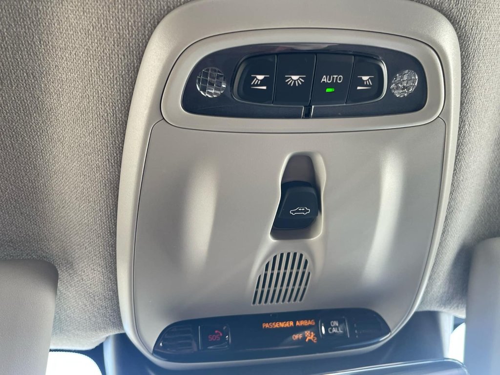 2020 Volvo XC40 Momentum | Leather | SunRoof | Cam | USB | XM in Saint John, New Brunswick - 25 - w1024h768px