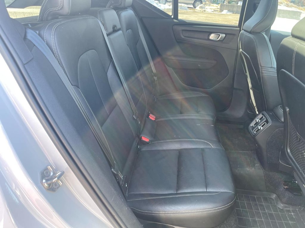 2020 Volvo XC40 Momentum | Leather | SunRoof | Cam | USB | XM in Saint John, New Brunswick - 13 - w1024h768px