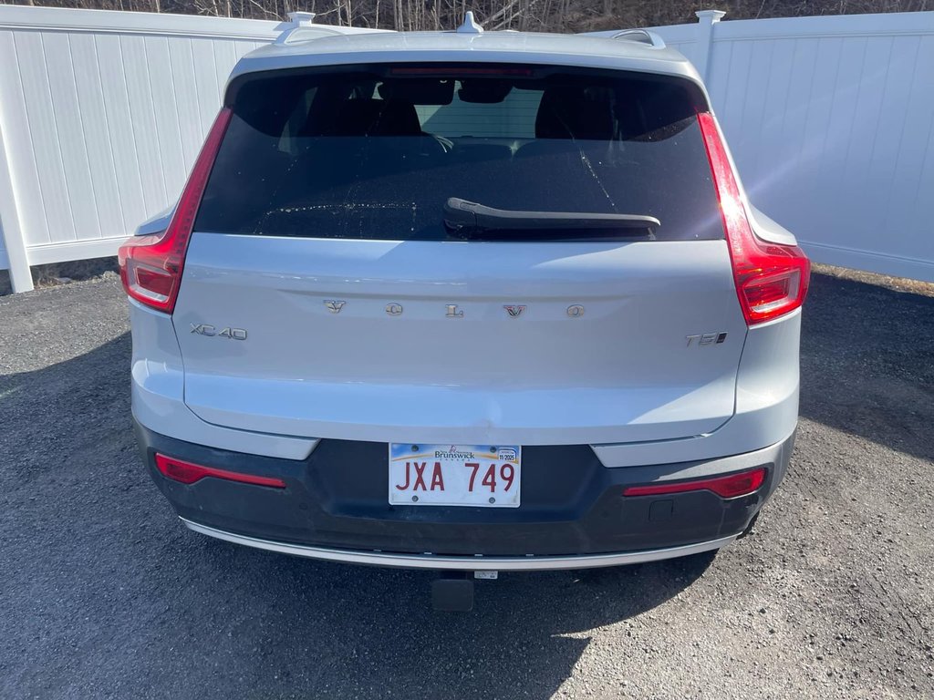2020 Volvo XC40 Momentum | Leather | SunRoof | Cam | USB | XM in Saint John, New Brunswick - 4 - w1024h768px