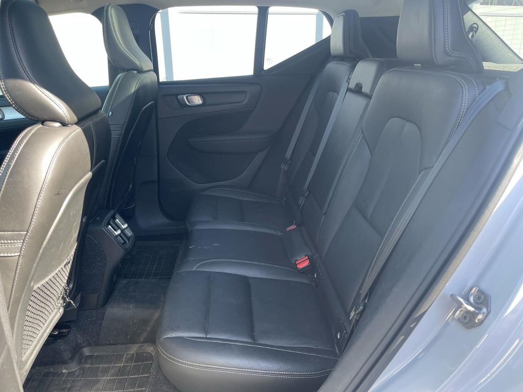 2020 Volvo XC40 Momentum | Leather | SunRoof | Cam | USB | XM in Saint John, New Brunswick - 11 - w1024h768px