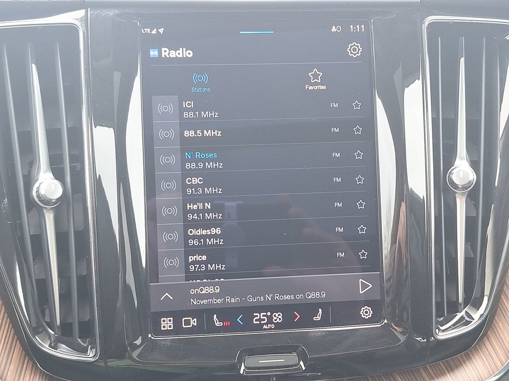 2023 Volvo XC60 Plus Dark Theme | Roof | Nav in Saint John, New Brunswick - 25 - w1024h768px