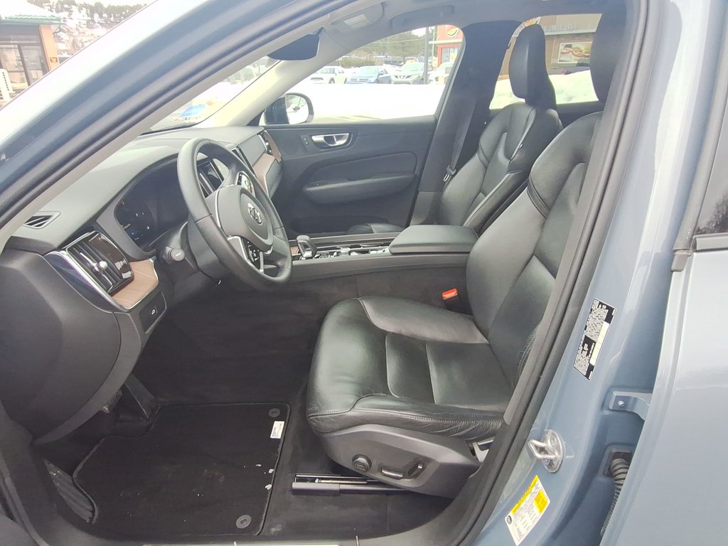 2023 Volvo XC60 Plus Dark Theme | Roof | Nav in Saint John, New Brunswick - 13 - w1024h768px