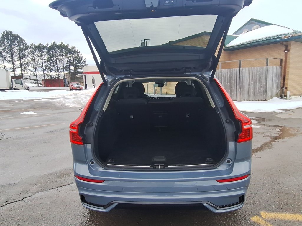 2023 Volvo XC60 Plus Dark Theme | Roof | Nav in Saint John, New Brunswick - 36 - w1024h768px