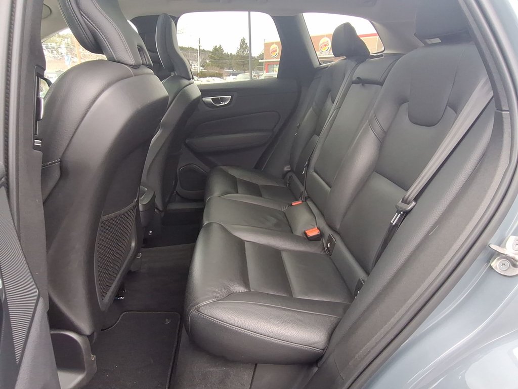 2023 Volvo XC60 Plus Dark Theme | Roof | Nav in Saint John, New Brunswick - 32 - w1024h768px