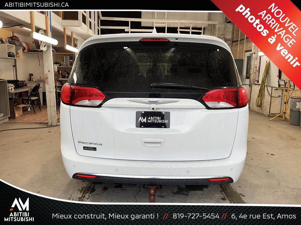 Chrysler Pacifica Touring-L Plus 2017 à Amos, Québec - 4 - w1024h768px